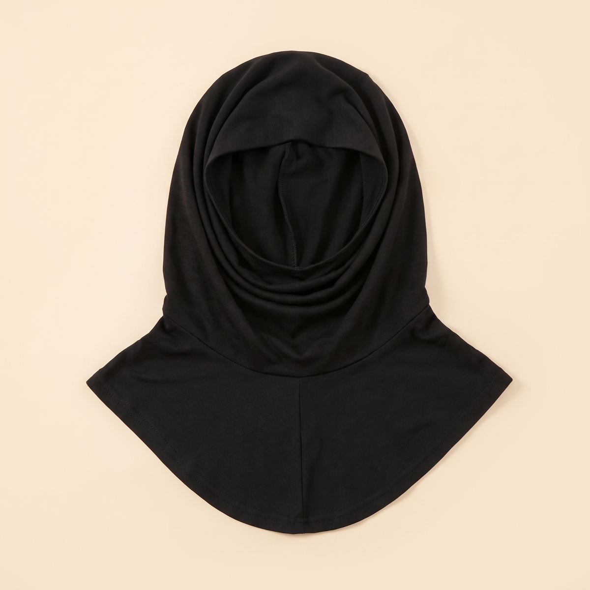 Underscarf cap in black
