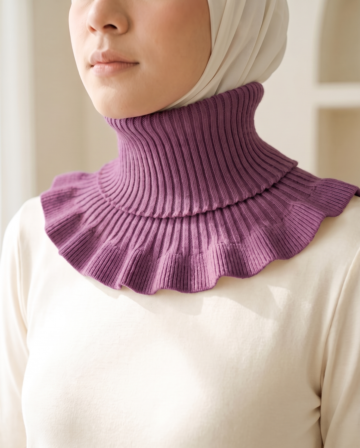 SITRĀ Knitted Ruffle Collar — Purple