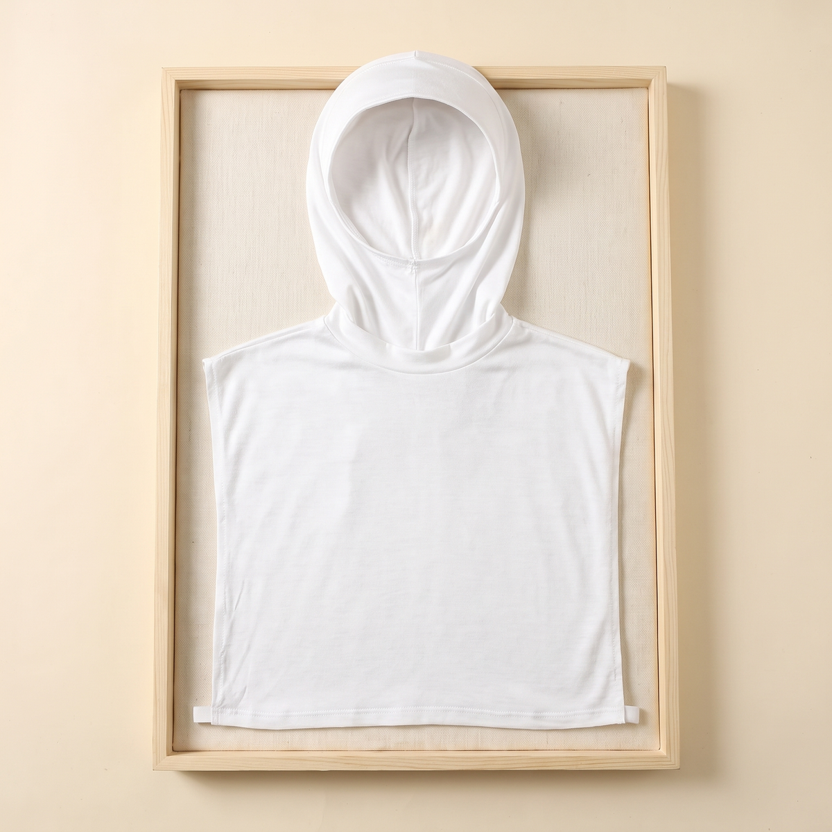 Detachable High-Neck Collar in White Hooded