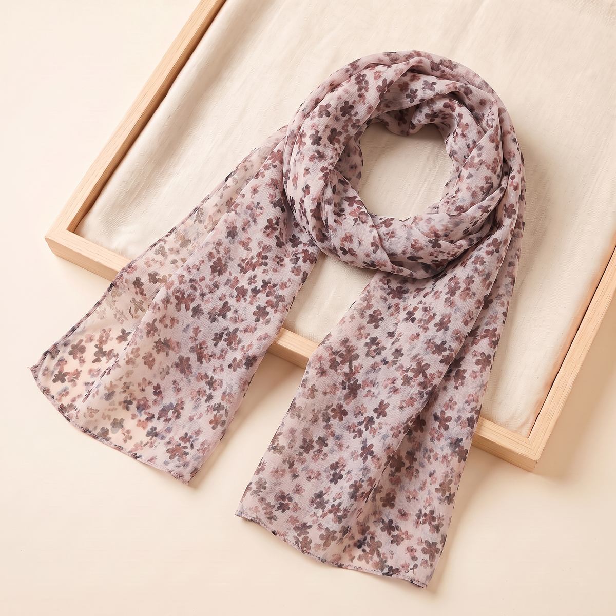 Ditsy Floral Print Hijab Shawl in Blush Floral