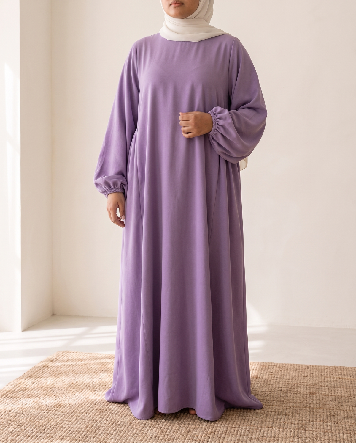 Lantern Sleeve Abaya – Purple, on model
