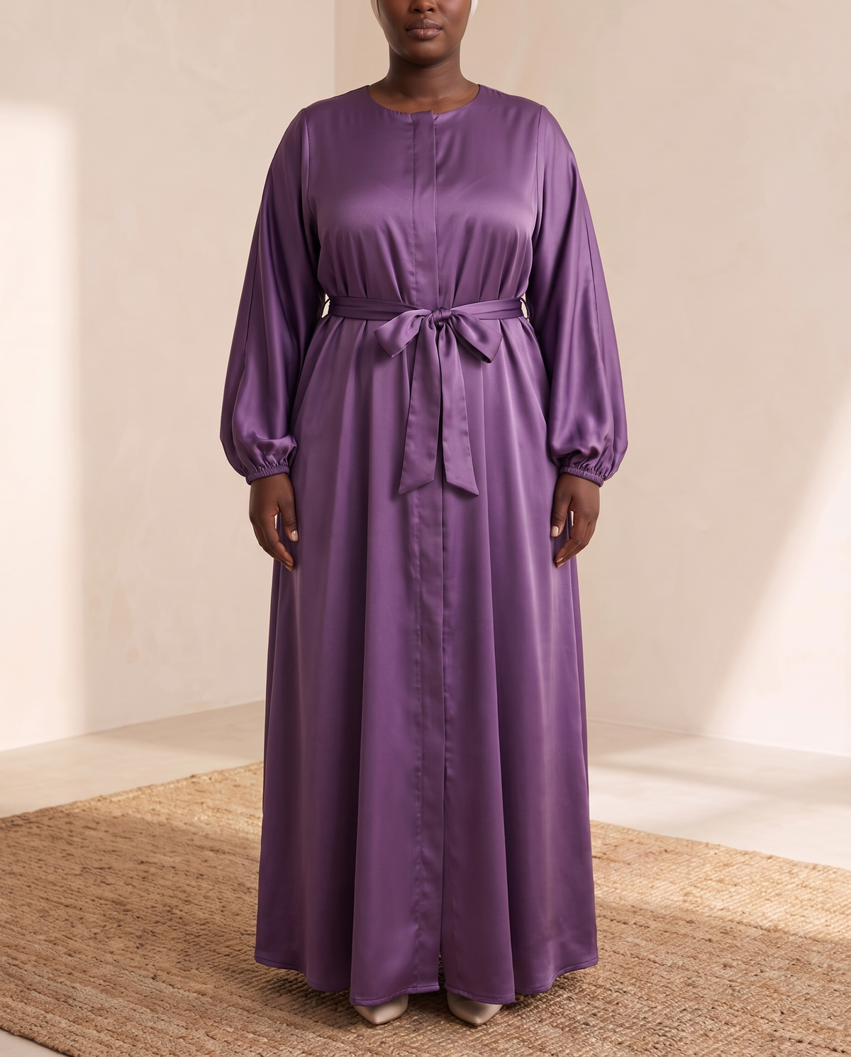 Loose Pull-On Abaya for Everyday – Purple, on model