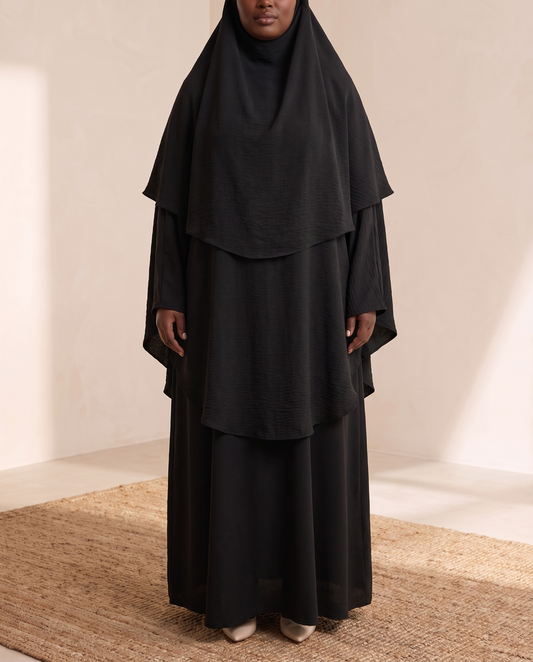 One-Piece Long Khimar for Prayer – Black, on model