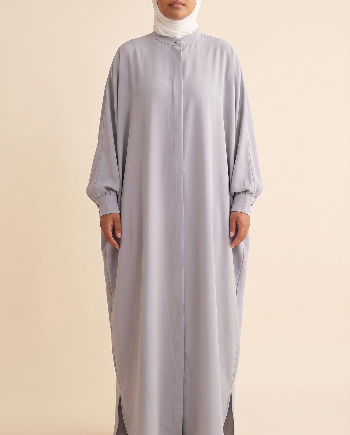 Reem kaftan in Light Grey, front