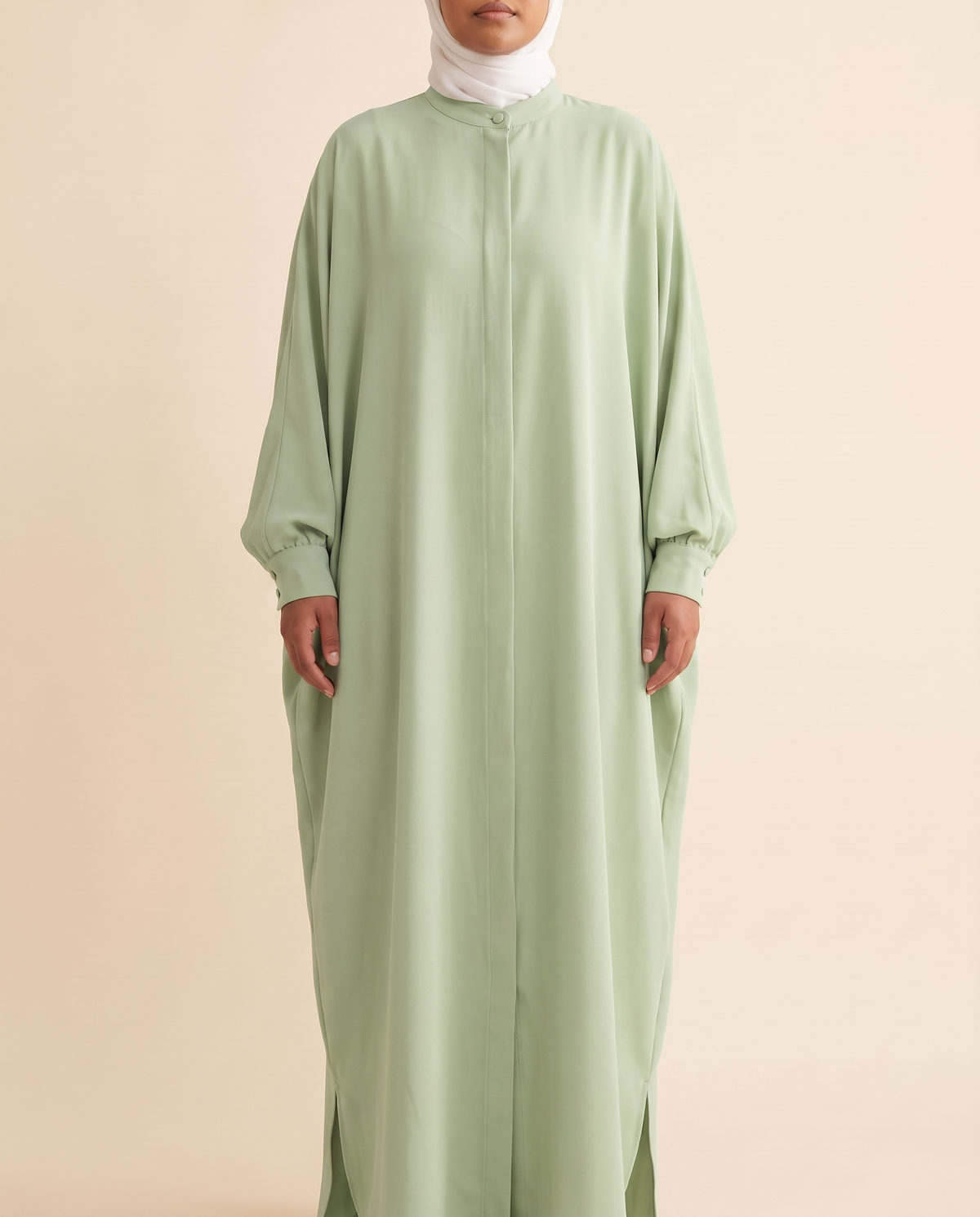 Reem kaftan in Pistachio, front