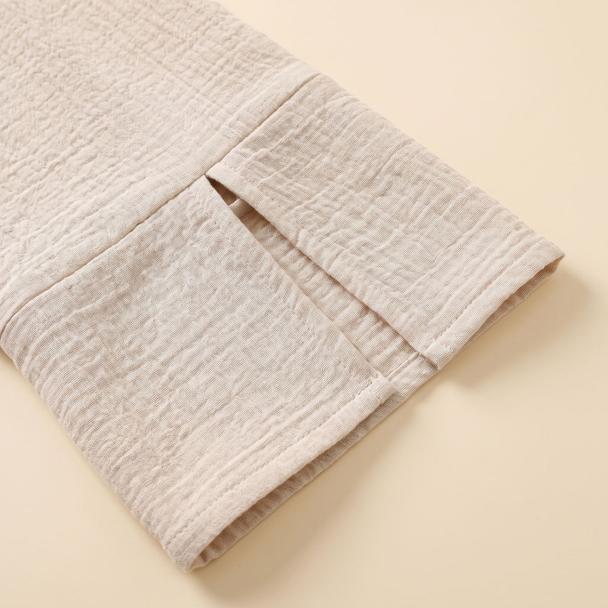 Wijdan textured abaya — split sleeve and fabric detail