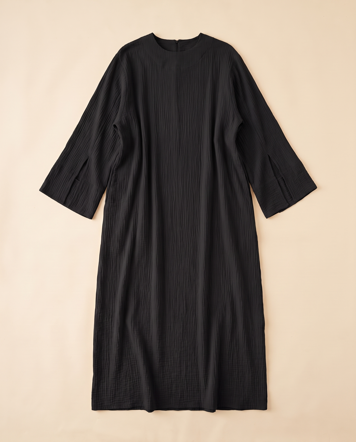 Wijdan textured split-sleeve abaya in Black, flat lay