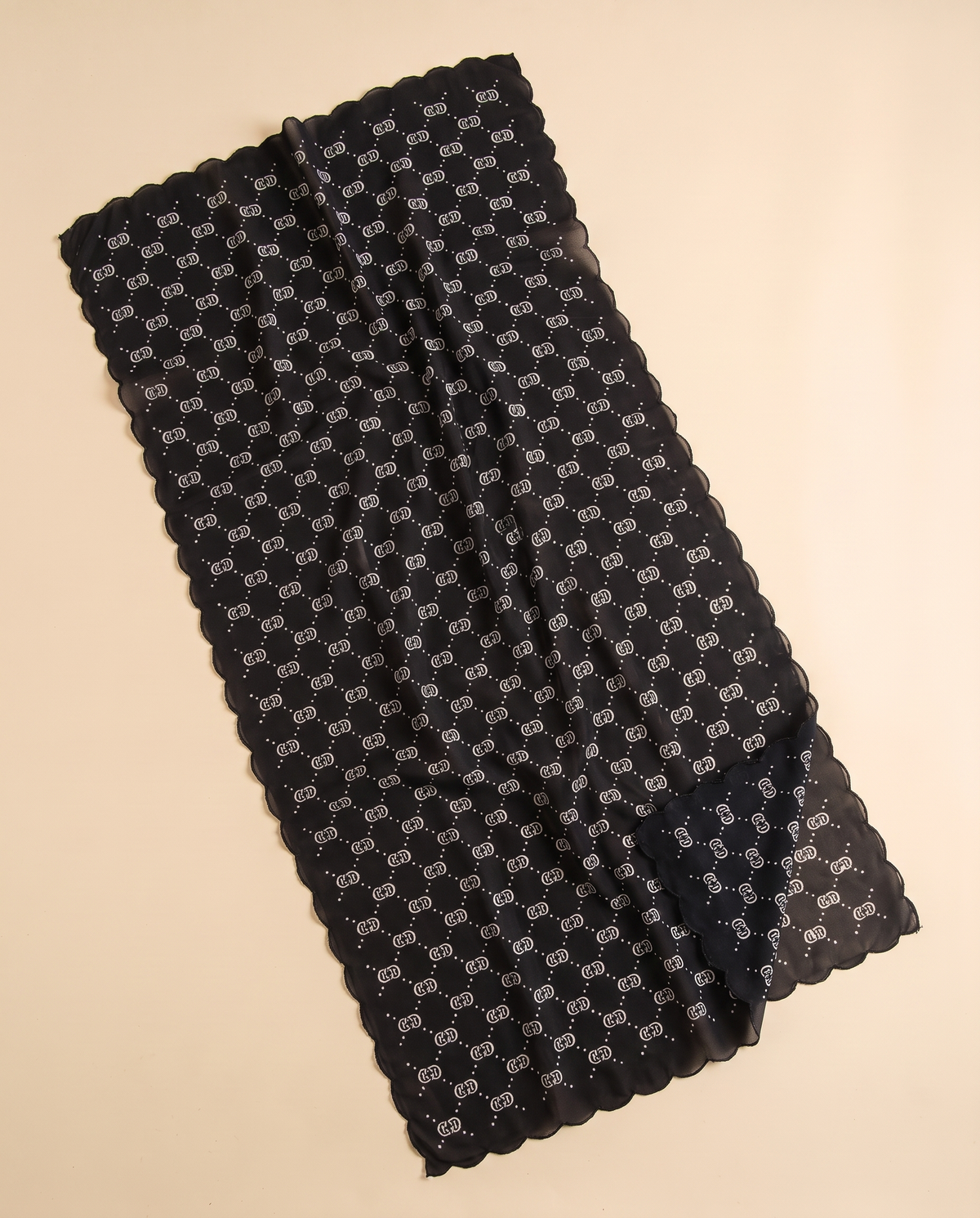 Tamara printed instant hijab in Black Geo, flat